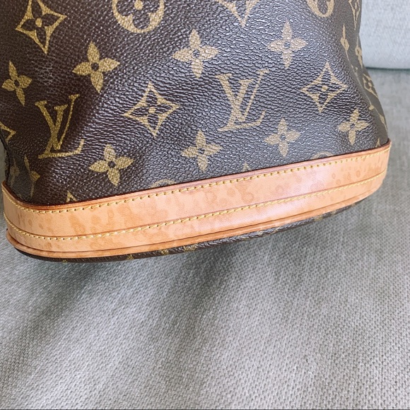 OFFERS? Louis Vuitton Vintage Bucket Bag - Picture 6 of 14